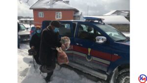 Covid-19 aşısı olmaya gidemeyen yaşlıların yardımına jandarma yetişti Karabük’ün Eflani