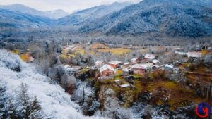 Horma Kanyonu, Kar Altında Ziyaretçilerine Eşsiz Güzellikler Sunuyor Kayalara çivilerle
