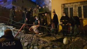 Karabük’te ev yangını: “Yanıyorum” bağırışını duyan kardeş abisini kurtardı Karabük’te