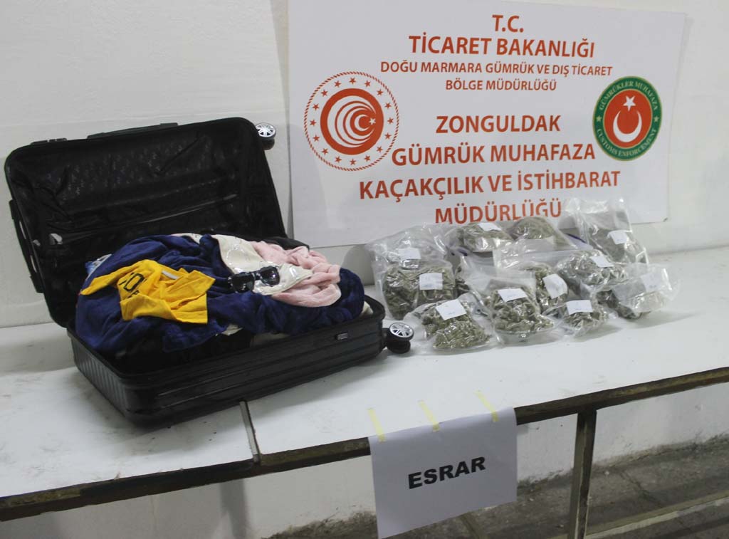 İspanya 'dan Zonguldak 'a Uzanan Kargo Yoluyla Uyuşturucu Trafiği Barut 'la Son Buldu