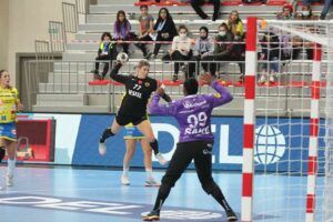 HENTBOL EHF KADINLAR ŞAMPİYONLAR LİGİ B GRUBU ALTINCI MAÇINDA KASTAMONU