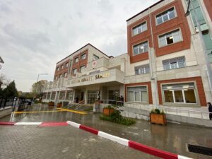 BARTIN’DA 12 BİN METREKARE ARSA ÜZERİNDE YAPIMI TAMAMLANAN YENİ ADALET