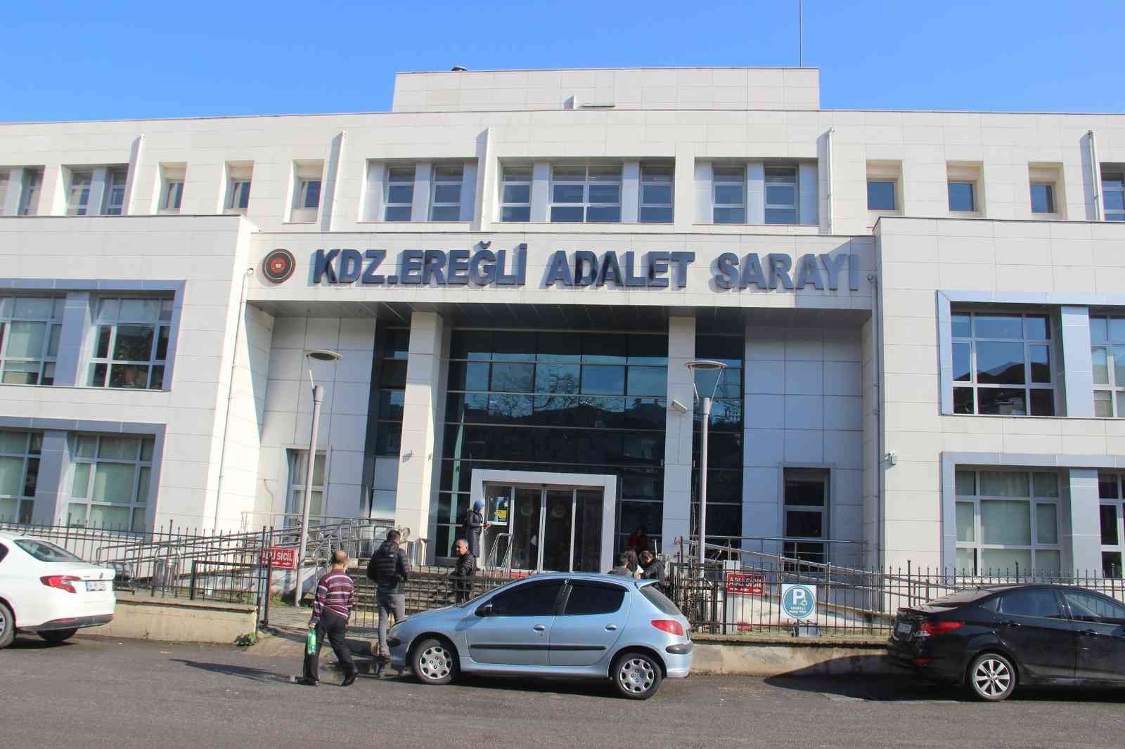 (ARŞİV) ZONGULDAK’IN EREĞLİ İLÇESİNDE KIZ ARKADAŞI İLE TARTIŞAN BİR KİŞİNİN