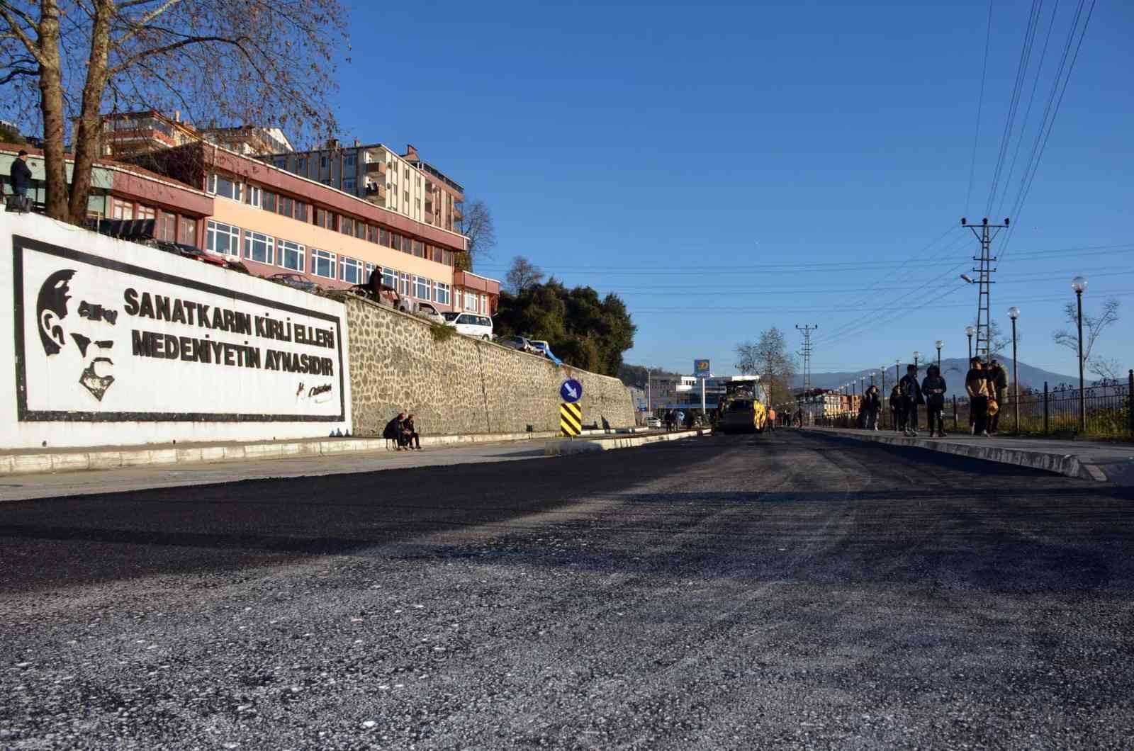 KAPALI PAZARYERİ YOLU ASFALTLANDI (ZONGULDAK