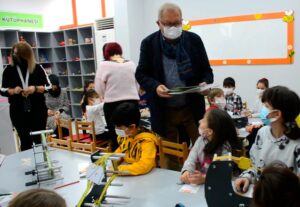 ZONGULDAK’IN EREĞLİ İLÇESİ BELEDİYESİ TARAFINDAN KURULAN OYUNCAK EVİNDE ÇOCUKLAR BU