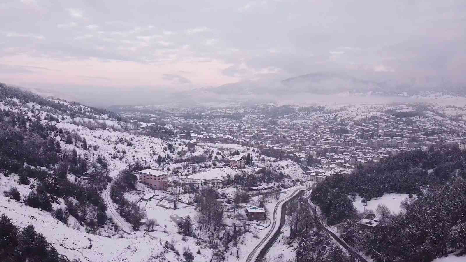 ZONGULDAK’IN DEVREK İLÇESİNDE ETKİLİ OLAN KAR YAĞIŞI SONRASINDA MANZARALAR DRONE