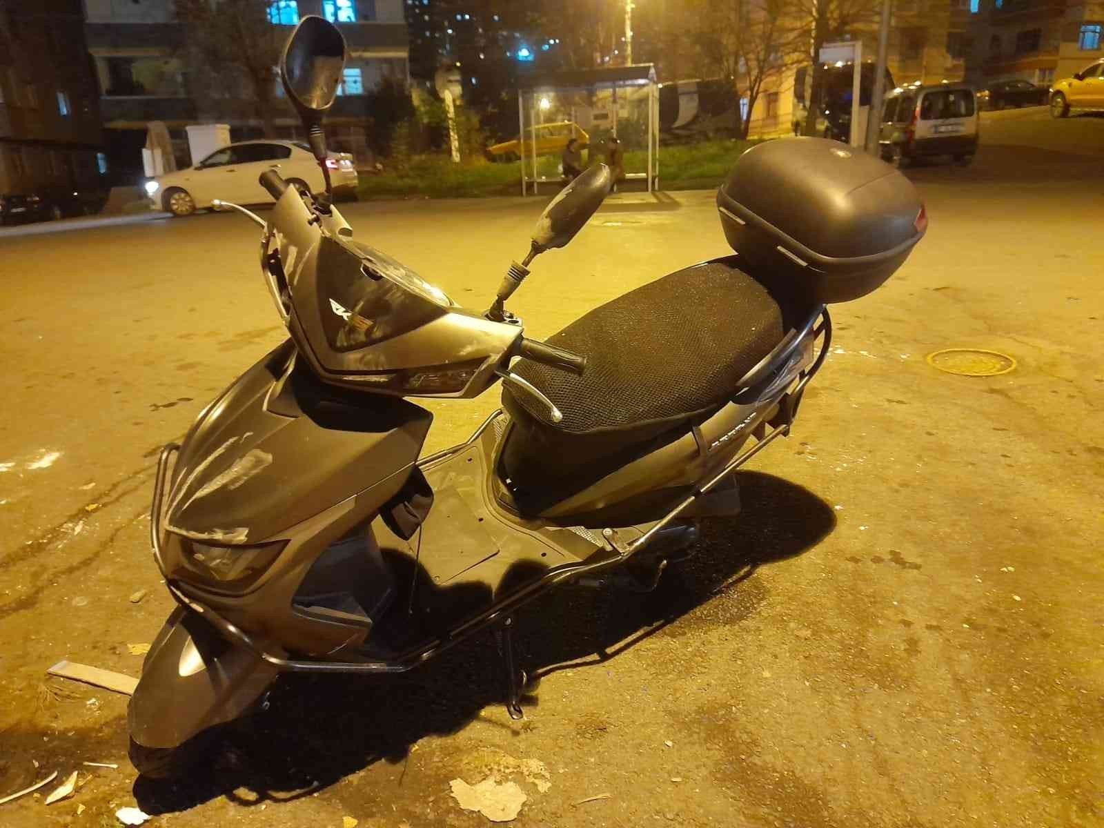 ZONGULDAK'IN EREĞLİ İLÇESİNDE ALKOLLÜ MOTOSİKLET SÜRÜCÜSÜ HAFİF TİCARİ KAMYONETE ÇARPARAK