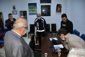 ZONGULDAK’IN EREĞLİ İLÇESİ BELEDİYESİ SABAH SAATLERİNDE ETKİLİ OLAN KAR YAĞIŞINA