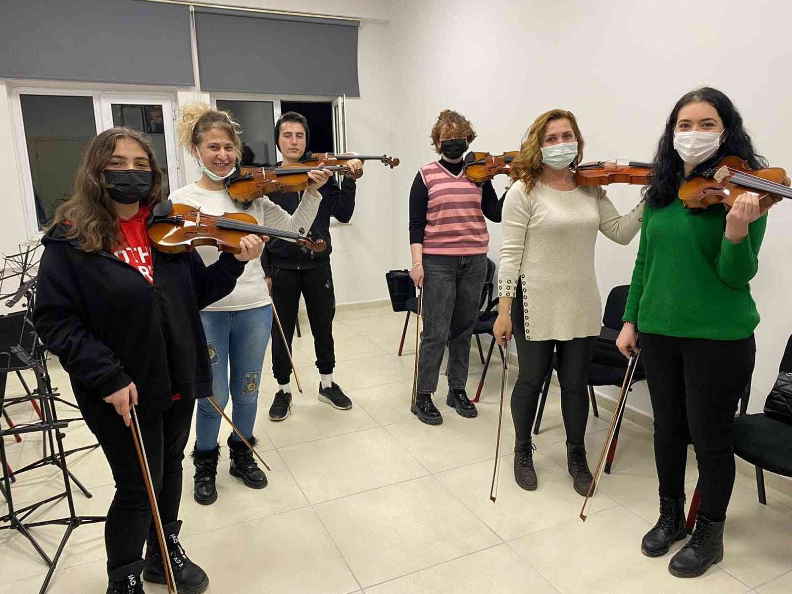 KASTAMONU BELEDİYESİ EĞİTİM MERKEZİ (KASMEK) AİLESİ HER GEÇEN GÜN BÜYÜMEYE