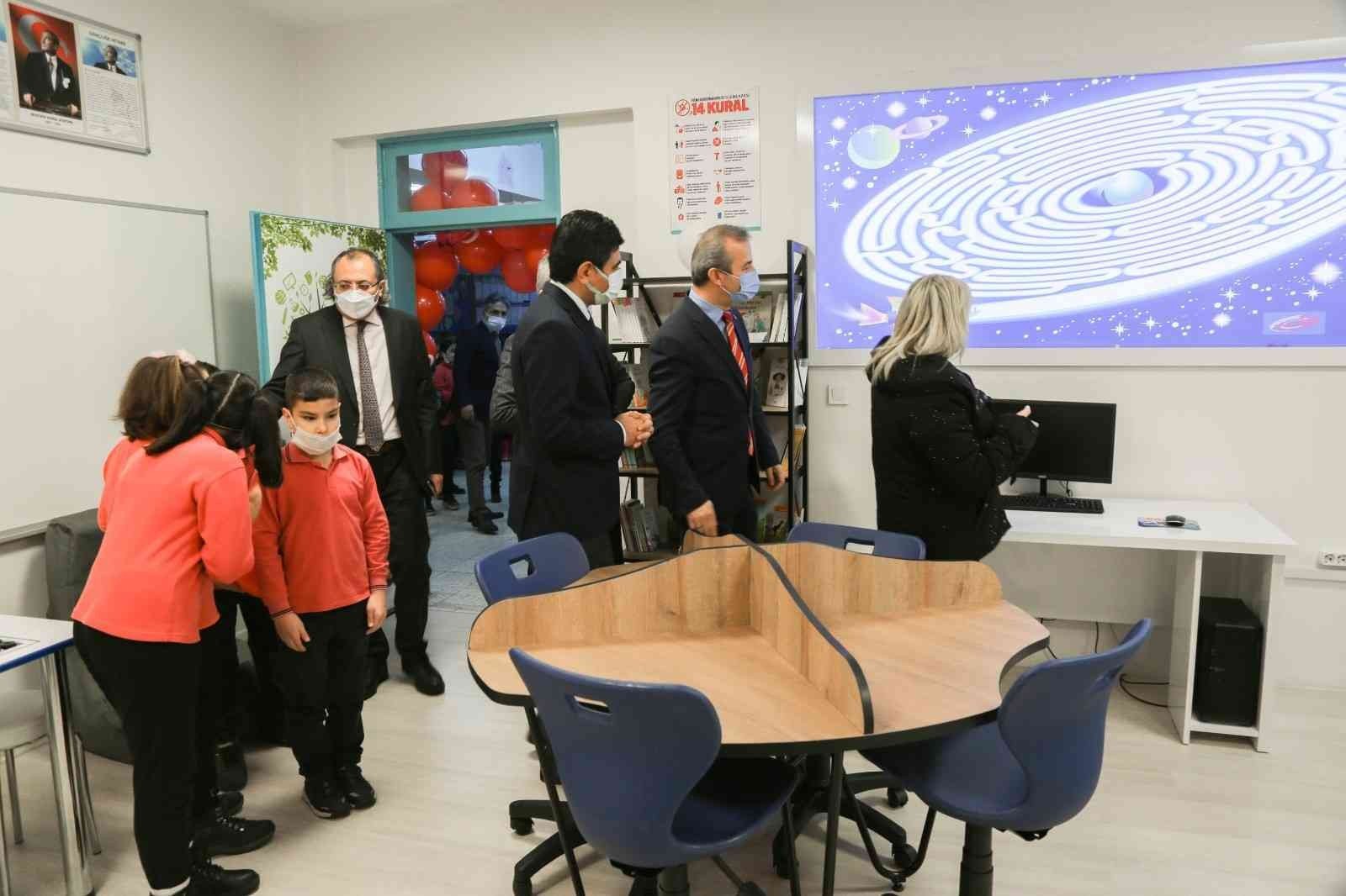 ZONGULDAK’IN ÇAYCUMA İLÇESİNDE "KÜTÜPHANESİZ OKUL KALMASIN" PROJESİ ÇALIŞMALARI KAPSAMINDA HAZIRLIKLARI