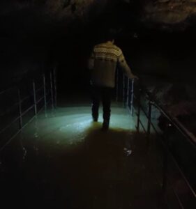 ZONGULDAK’TA KENTİN TURİZMİNE ÖNEMLİ KATKI VEREN GÖKGÖL MAĞARASI'NI SU BASTI.