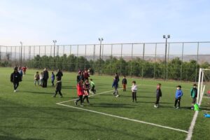 ZONGULDAK’IN ÇAYCUMA İLÇESİNDE BULUNAN ŞEHİT HASAN YAĞLI İLKOKULU 3. SINIF