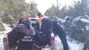 BARTIN'DA BİR KİŞİ ORMANDA AVLANMAYA ÇIKTIĞI SIRADA KOMŞUSU TARAFINDAN VURULDU.