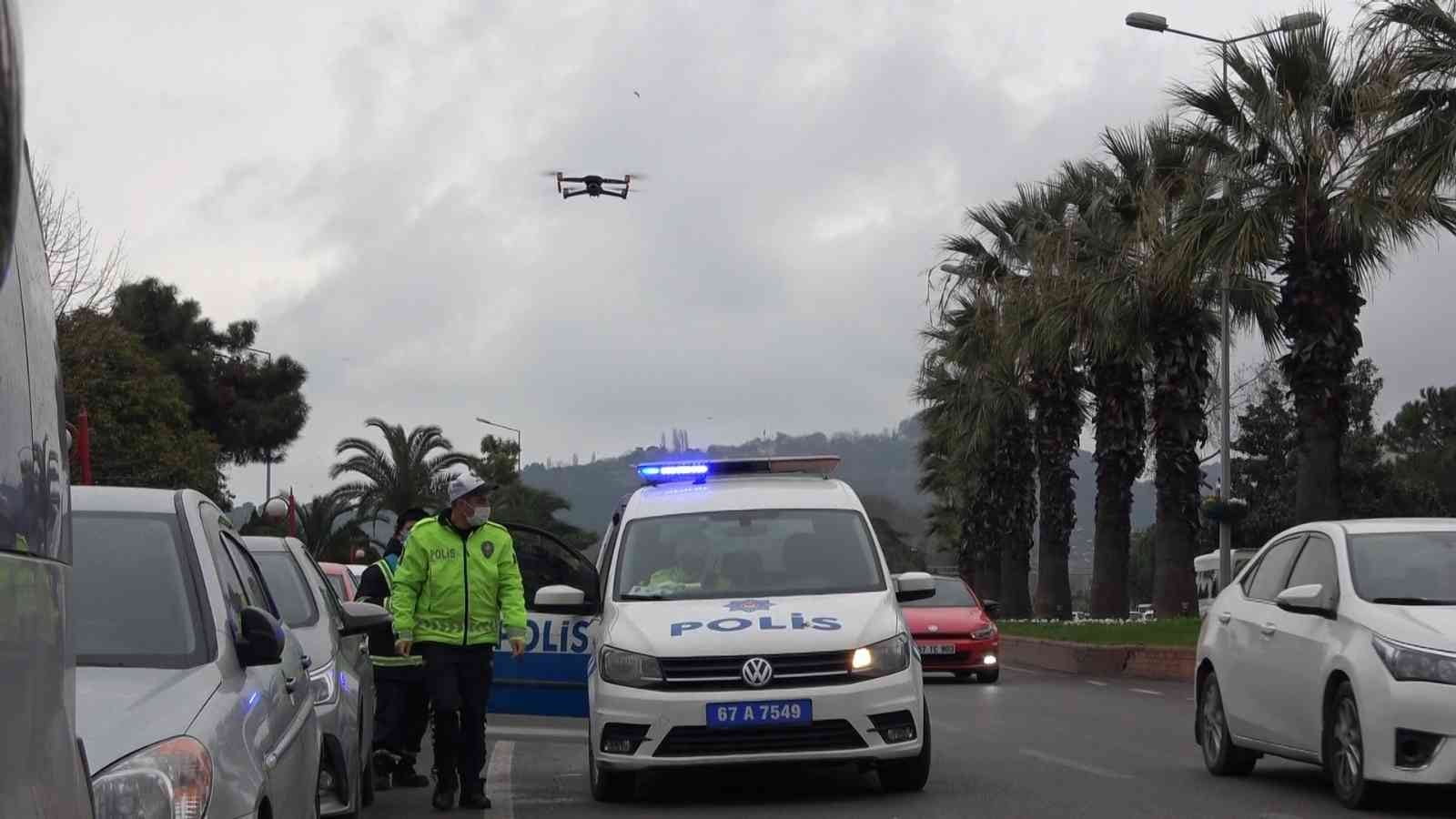 ZONGULDAK'IN EREĞLİ İLÇESİNDE DRONE DESTEKLİ TRAFİK UYGULAMASINDA 75 MOTOSİKLET SÜRÜCÜSÜNE