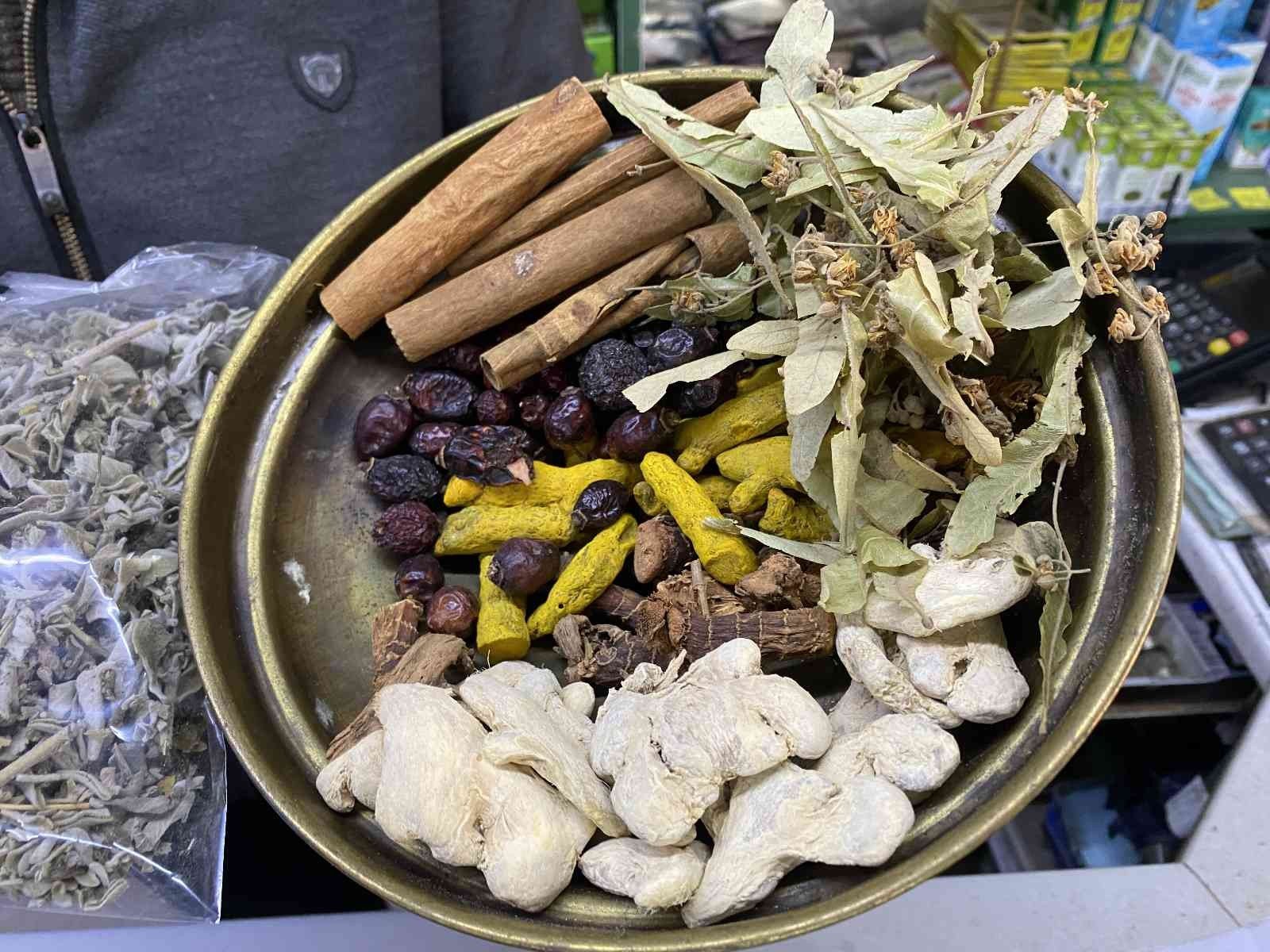 ZONGULDAK’TA VATANDAŞLAR SOĞUK ALGINLIĞI VE GRİP İÇİN, ZENCEFİL, HAVLUCAN, KUŞBURNU,