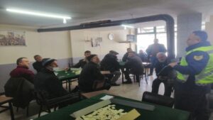 ZONGULDAK’IN ÇAYCUMA İLÇESİ AYVAZLAR KÖYÜ’NDE KÖY HALKI TRAFİK KURALLARI İLE