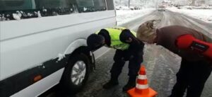 ZONGULDAK’TA JANDARMA EKİPLERİ KIŞ LASTİĞİ DENETİMİ GERÇEKLEŞTİRDİ.