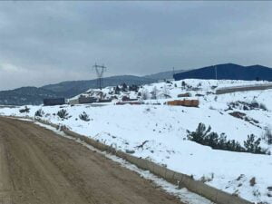KARABÜK ORGANİZE SANAYİ YOLU ÇAMUR TARLASINA DÖNERKEN, SÜRÜCÜLER YOKUŞ YUKARI
