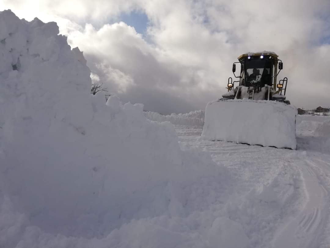 KARABÜK’TE KAR YAĞIŞI SONRASI YENİDEN KAPANAN 63 KÖY YOLUNUN 61’İ