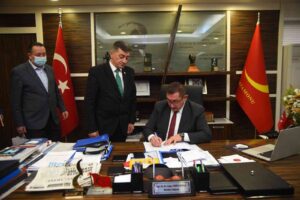KASTAMONU BELEDİYE BAŞKANI OP. DR. RAHMİ GALİP VİDİNLİOĞLU, YENİ YILIN