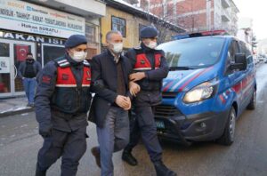 JANDARMA EKİPLERİ TARAFINDAN BELİRLENEN ADRESLERE 3'ÜNCÜ KEZ ŞAFAK OPERASYONU DÜZENLENDİ