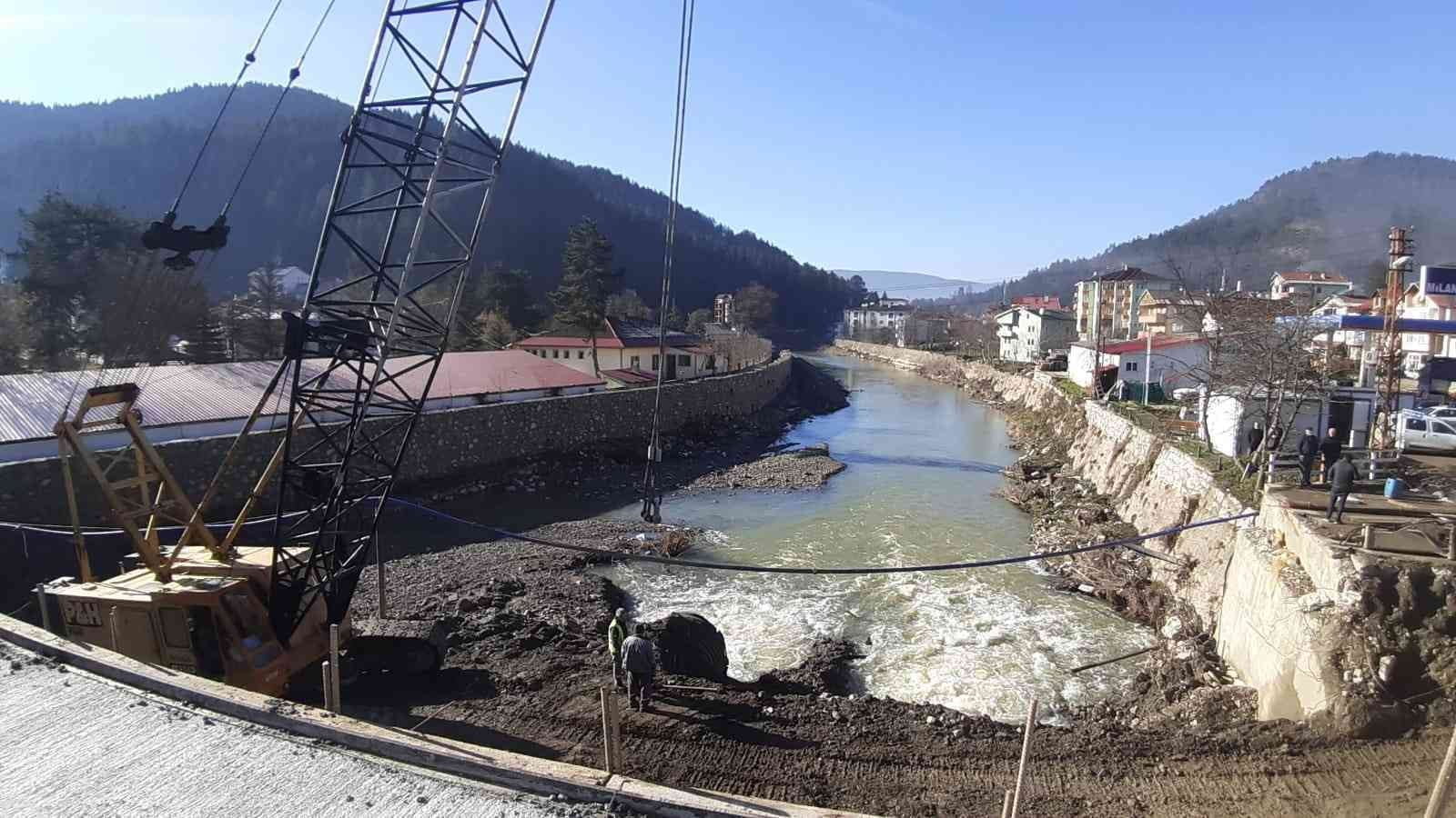 KASTAMONU’DA 11 AĞUSTOS’TA YAŞANAN SEL FELAKETİNDE BÜYÜK YIKIM GÖREN KASTAMONU’NUN