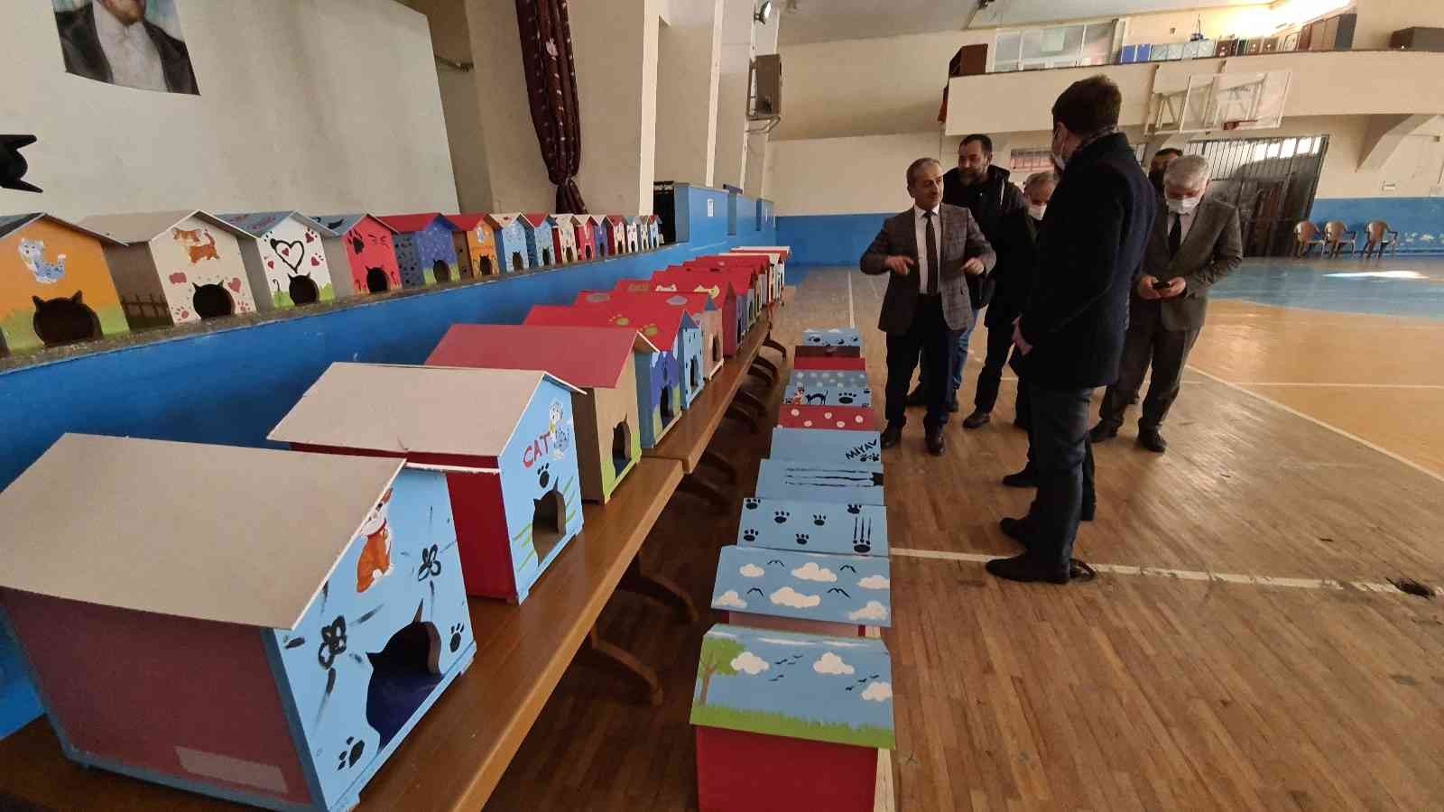 KARABÜK'TE YENİCE ÇOK PROGRAMLI ANADOLU LİSESİ MOBİLYA VE DEKORASYON BÖLÜMÜ