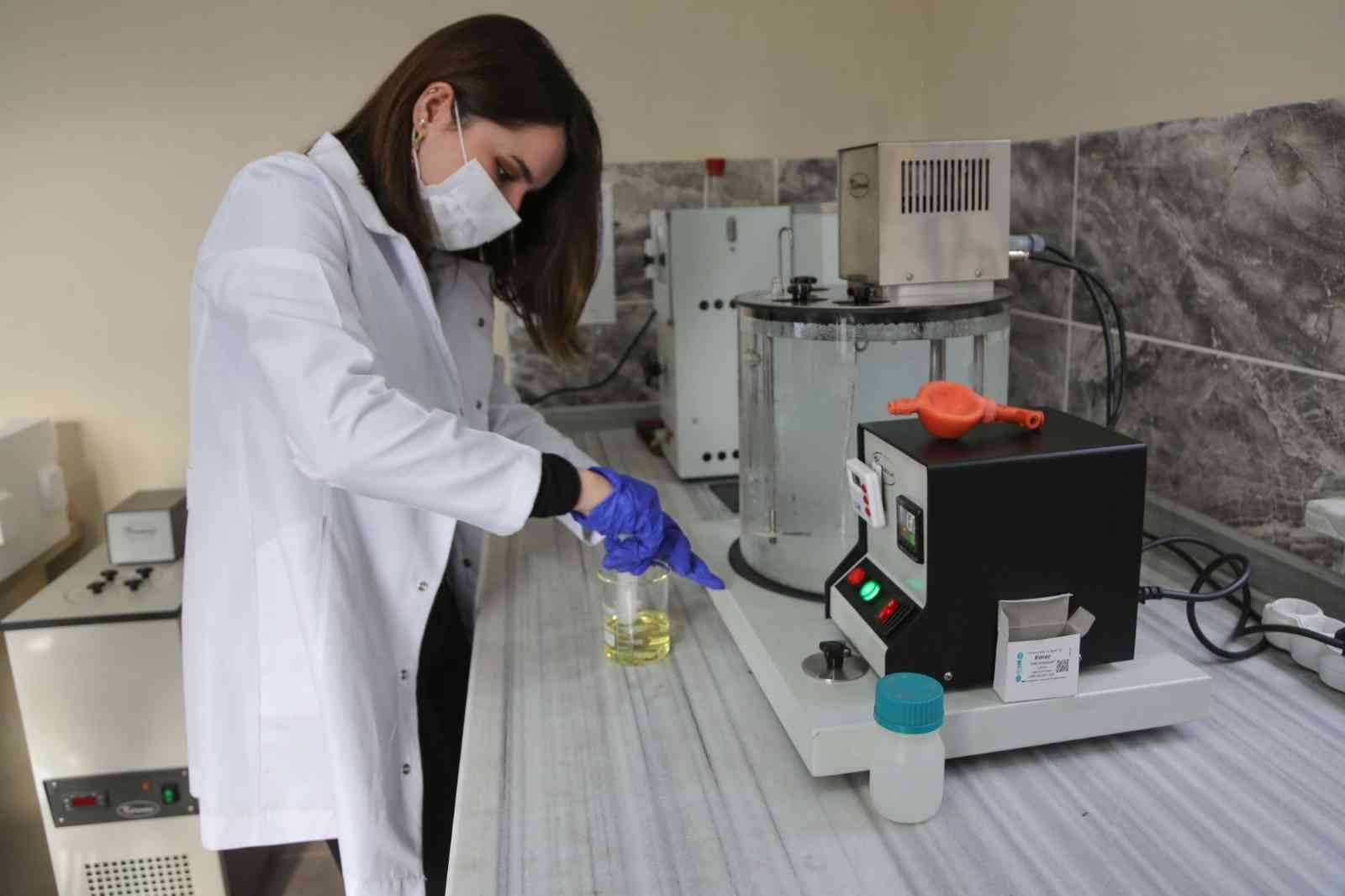 KARABÜK ÜNİVERSİTESİ VE KARABÜK BELEDİYESİ ORTAKLIĞINDA, “PLASTİK ATIKLARIN PİROLİZ YÖNTEMİYLE