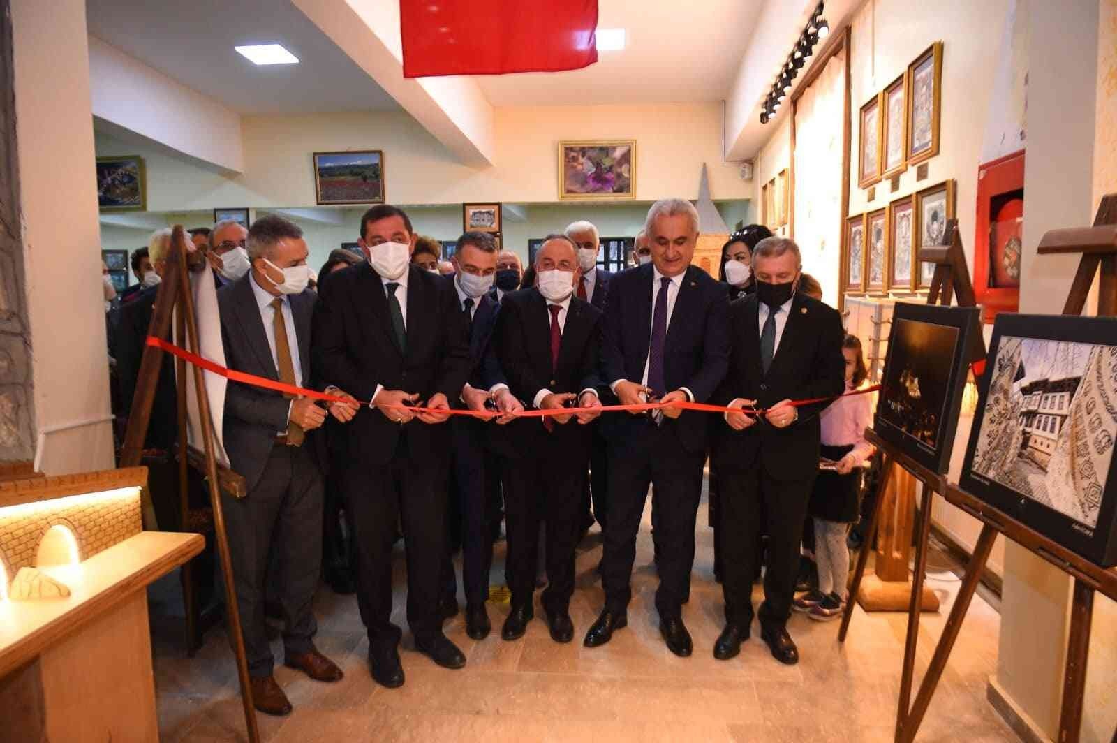 KASTAMONU FOTOĞRAF SANATI DERNEĞİ’NİN HAZIRLADIĞI ‘FOTOĞRAFLARIN DİLİNDE KASTAMONU’ KİTABININ TANITIMI