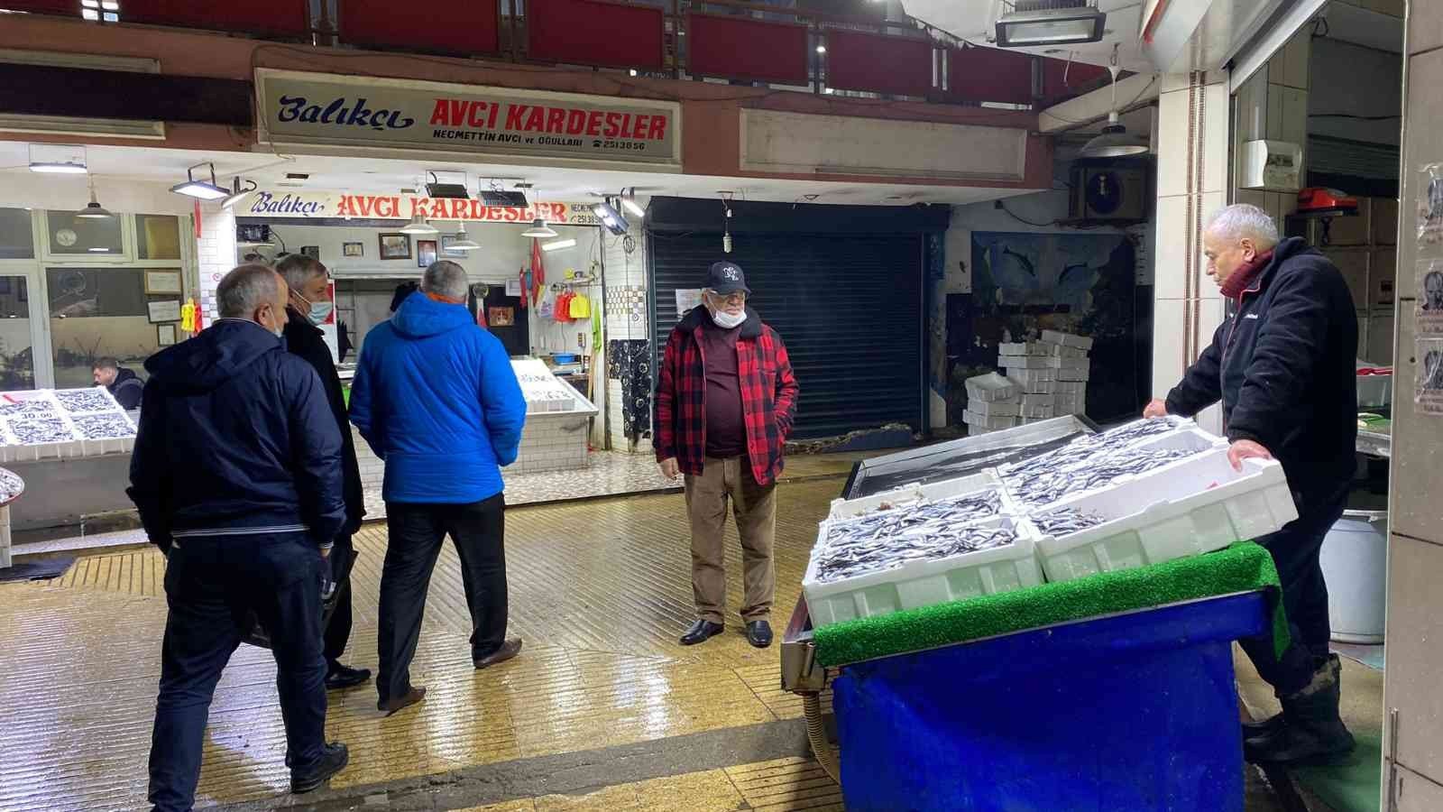 ZONGULDAK’TA 15 GÜNDÜR DEVAM EDEN HAMSİ BOLLUĞU İLE  BİRLİKTE