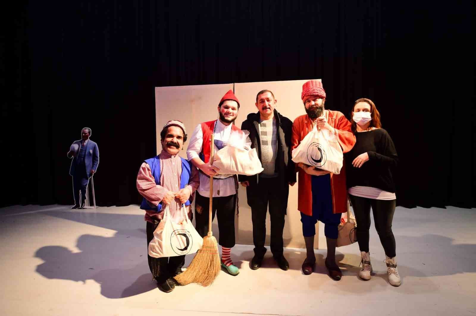 KASTAMONU BELEDİYESİ TARAFINDAN DÜZENLENEN “HAYLAZ İLE İBİŞ” ADLI ÇOCUK TİYATROSU