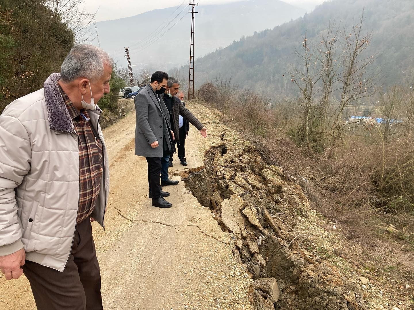 YENİCE KAYMAKAMI YASİN ERDEM, KAR YAĞIŞI SONRASI MEYDANA GELEN HEYELAN