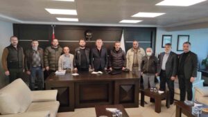 ZONGULDAK'IN ÇAYCUMA İLÇESİNE BAĞLI PERŞEMBE BELDESİNDE ARAZİLERİNİN KAMULAŞTIRILMASINI İSTEMEDİKLERİNİ BELİRTEN