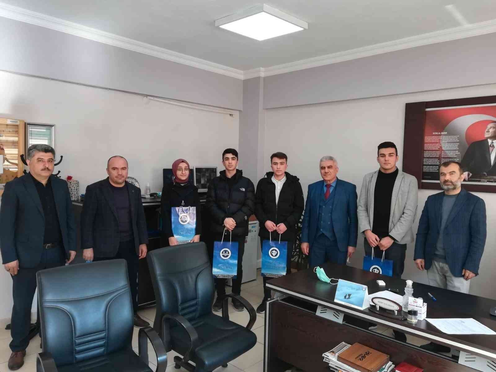 ZONGULDAK’IN ÇAYCUMA İLÇESİ İLÇE MÜFTÜLÜĞÜ, MESLEKİ YARIŞMALARDA İLÇEYİ TEMSİL EDEN