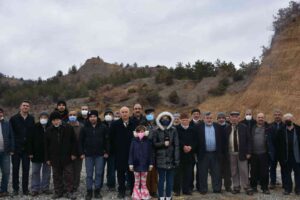 TOSYA’DA BİR MAHALLE OKUL İÇİN AYAKLANDI