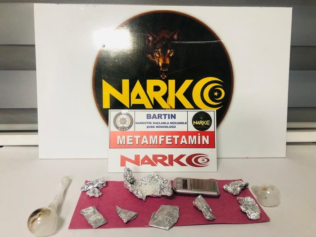 ARAMADA 11 PARÇA HALİNDE TOPLAM 24 GRAM METAMFETAMİN MADDESİ, 1
