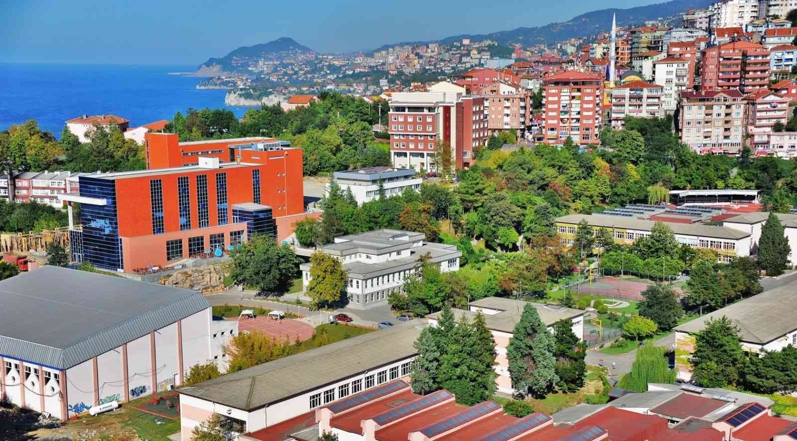 ZONGULDAK BÜLENT ECEVİT ÜNİVERSİTESİ DİŞ HEKİMLİĞİ FAKÜLTESİ MEZUNLARINDAN DT. FERİT