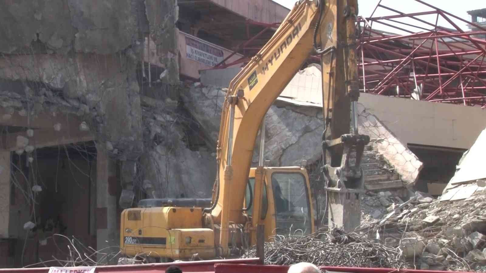 ZONGULDAK'TA 130 ESNAFIN BULUNDUĞU MERKEZ ÇARŞISI İÇİN DEPREME DAYANIKSIZ OLDUĞU