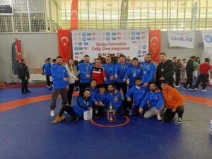 BARTIN ÜNİVERSİTESİ SPOR BİLİMLERİ FAKÜLTESİ ÖĞRENCİLERİNDEN OLUŞAN GÜREŞ TAKIMI, TÜRKİYE
