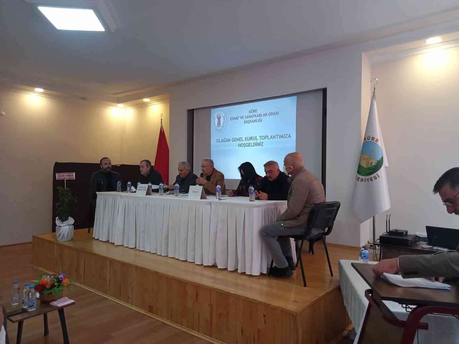 KASTAMONU'NUN KÜRE İLÇESİNDE ESNAF ODASI OLAĞAN GENEL KURULU TOPLANTISI YAPILDI.