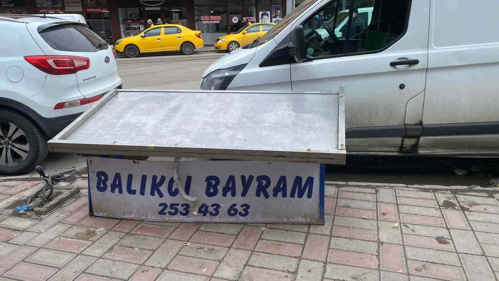 ZONGULDAK’TA DÖRT GÜNDÜR OLUMSUZ HAVA KOŞULLARI NEDENİYLE TEZGAHLAR BOŞ KALDI.