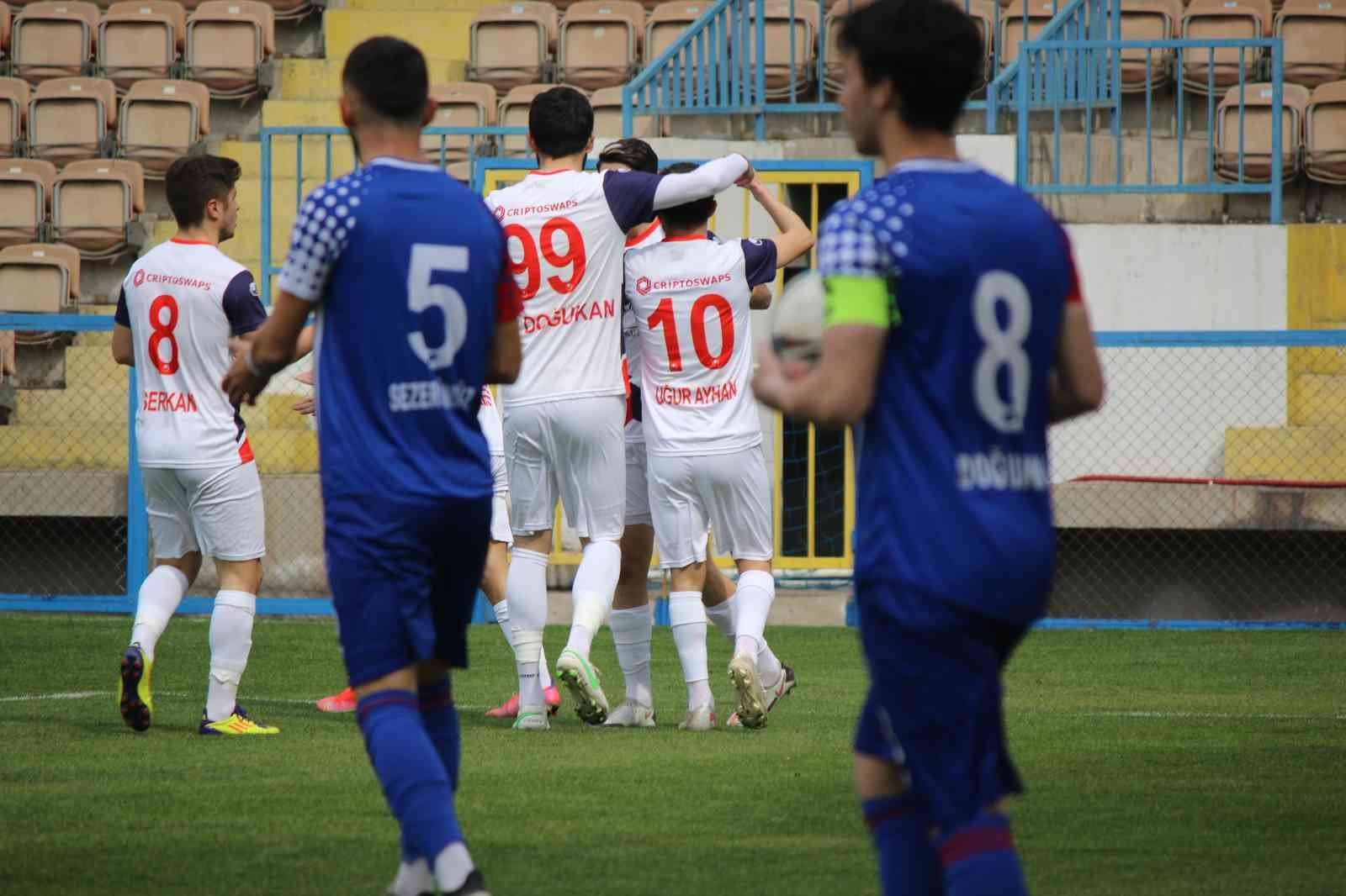 TFF 3. Lig: Kardemir Karabükspor: 0 – Kırıkkale Büyük Anadoluspor: 5 TFF 3. LİG 3.GRUP’TA MÜCADELE EDEN KARDEMİR KARABÜKSPOR, SAHASINDA KARŞILAŞTIĞI