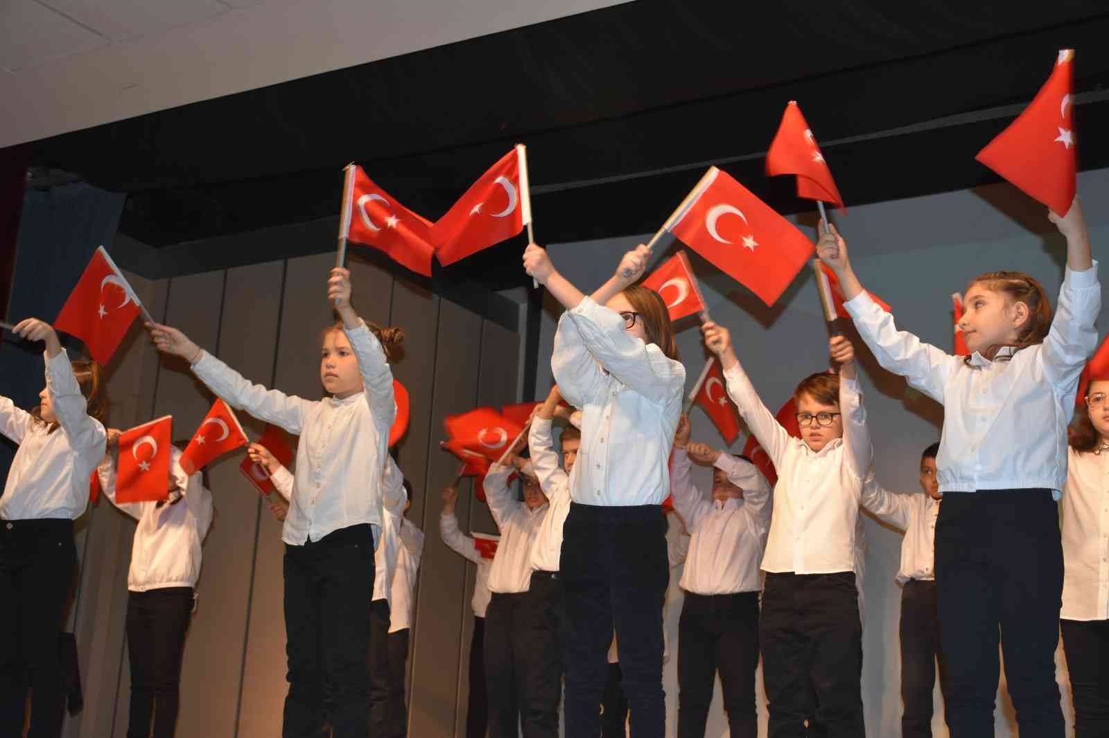 TOSYA’DA İSTİKLAL MARŞI KABULÜ TÖRENLE KUTLANDI