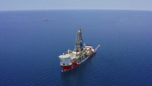 TÜRKİYE PETROLLERİ ANONİM ORTAKLIĞI (TPAO) KANUNİ SONDAJ GEMİSİ'NİN FİLYOS LİMANI'NDAN