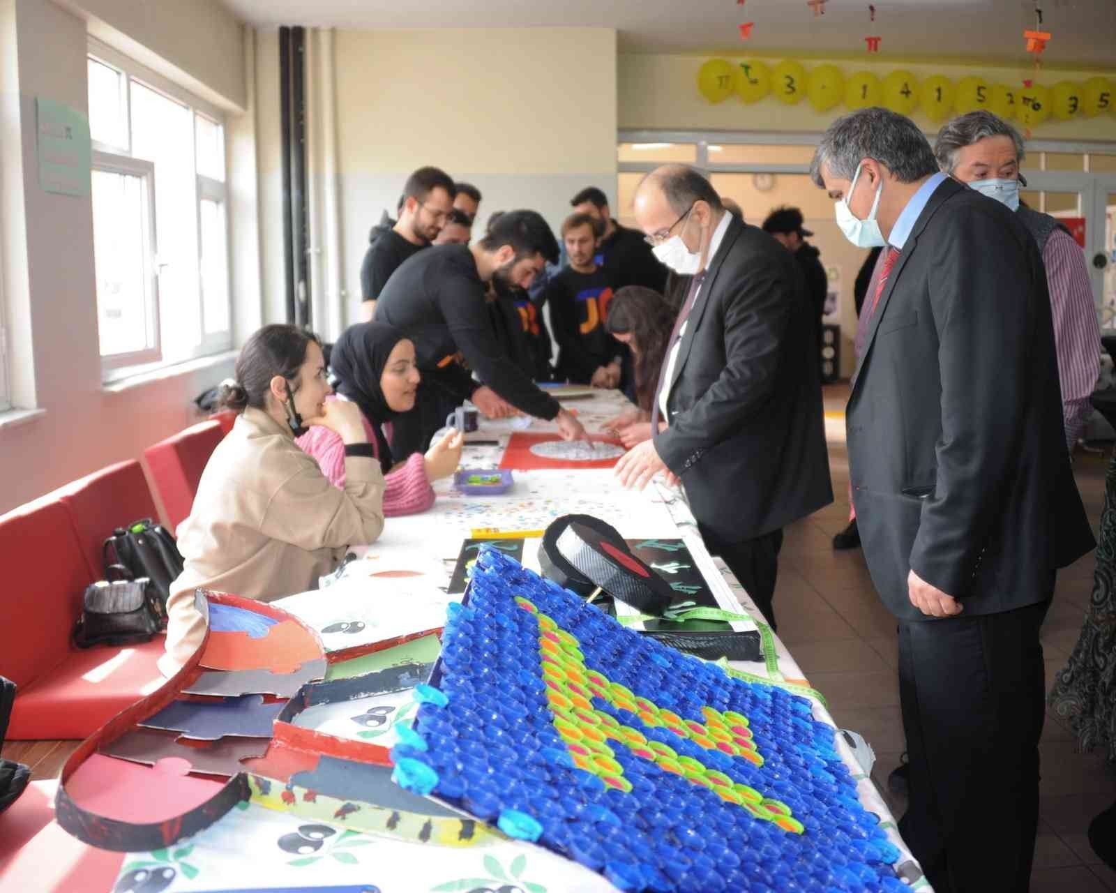 ZONGULDAK BÜLENT ECEVİT ÜNİVERSİTESİ'NDE Pİ GÜNÜ ETKİNLİKLERİ YAPILDI.