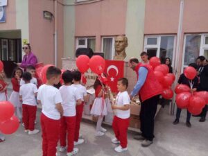 7A YAPI MARKETLER ZİNCİRİ 23 NİSAN ULUSAL EGEMENLİK VE ÇOCUK