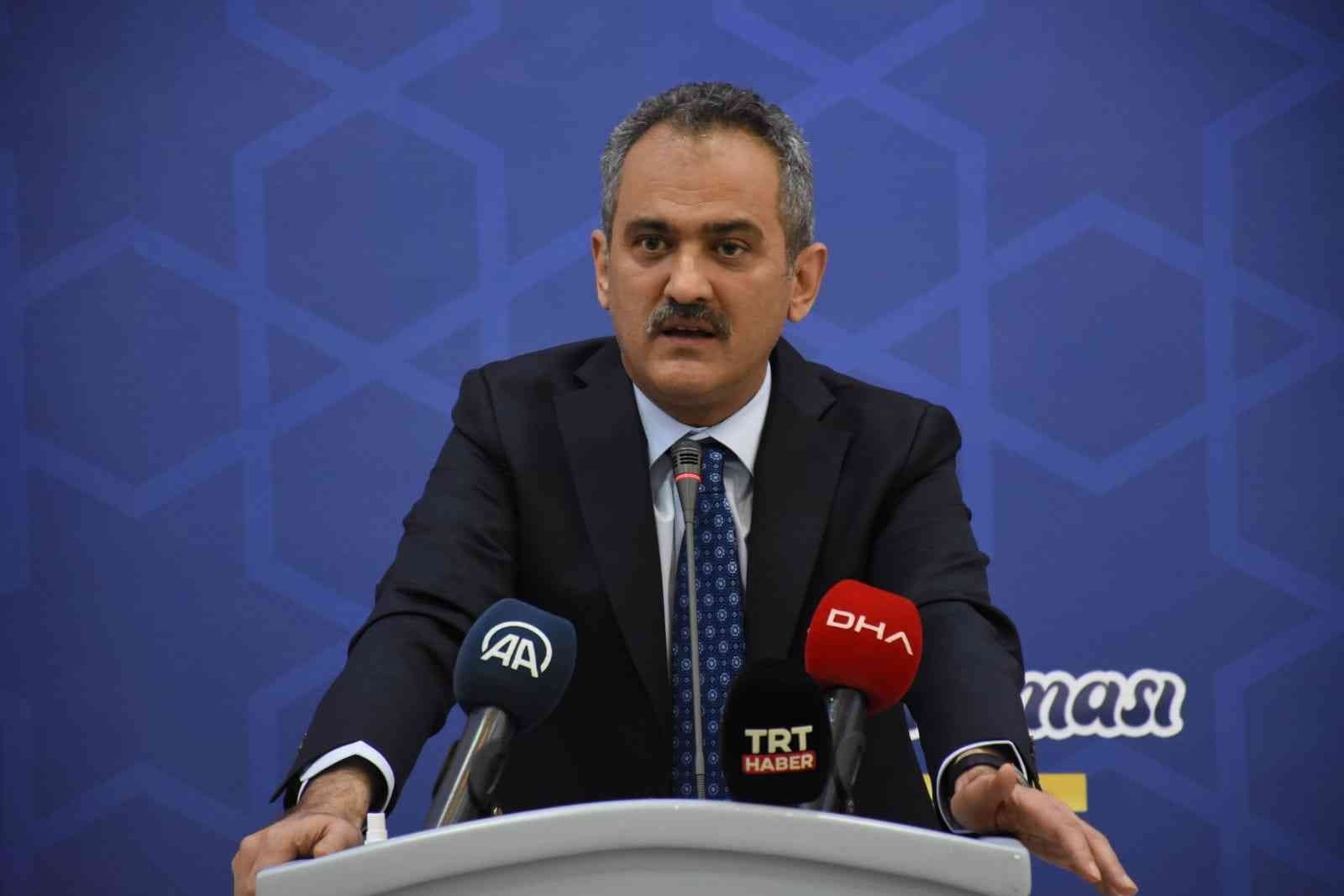 MİLLİ EĞİTİM BAKANI MAHMUT ÖZER, BARTIN’DA KATILDIĞI İFTAR PROGRAMINDA YAPTIĞI