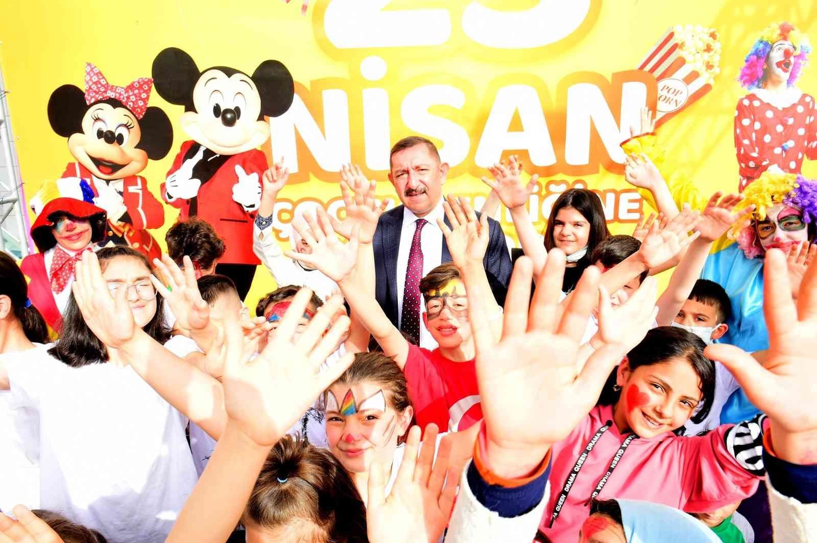KASTAMONU BELEDİYESİ TARAFINDAN 23 NİSAN ULUSAL EGEMENLİK VE ÇOCUK BAYRAMI