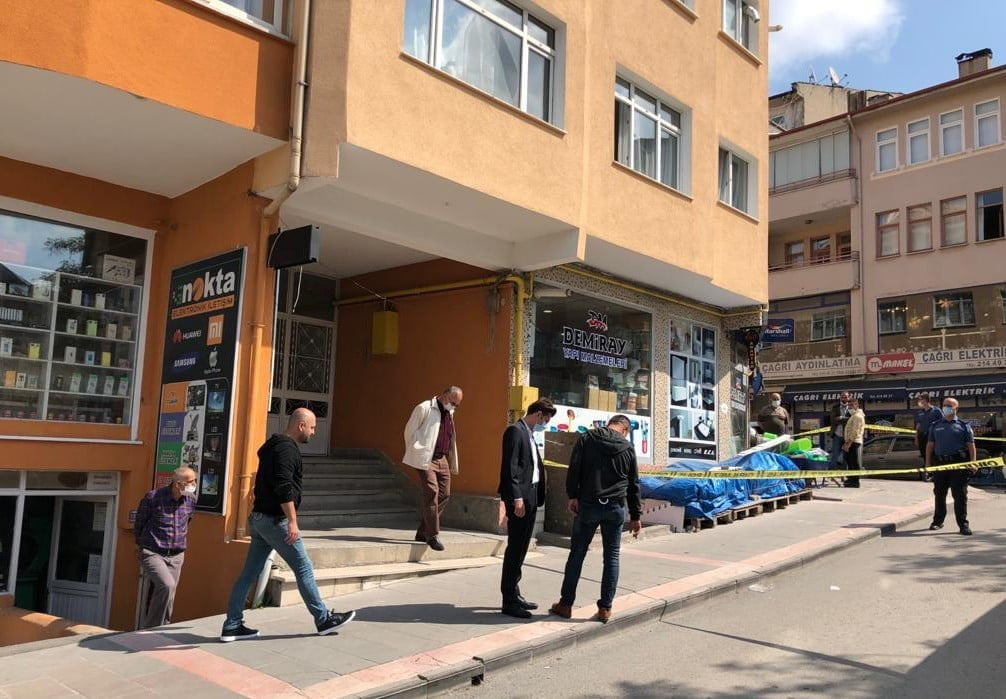 KASTAMONU’DA ŞEHRİN EN İŞLEK SOKAKLARINDAN BİRİ OLAN BÖLGEDE İKİ ŞAHSIN