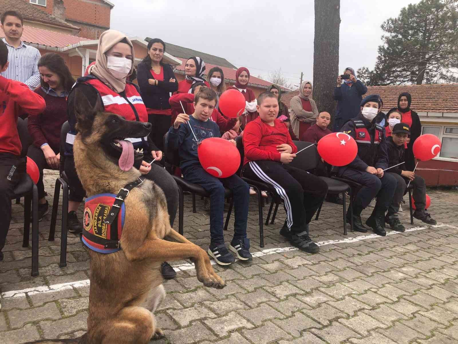 ZONGULDAK’IN ÇAYCUMA İLÇESİ AYÇA YAZICIOĞLU ÖZEL EĞİTİM UYGULAMA OKULU’NDA ‘OTİZM